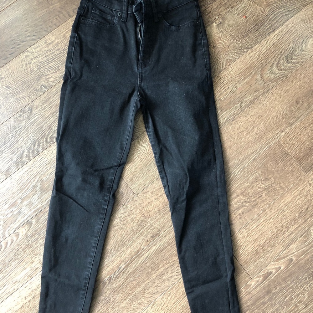 Black DUER high waisted skinny jeans 24x28